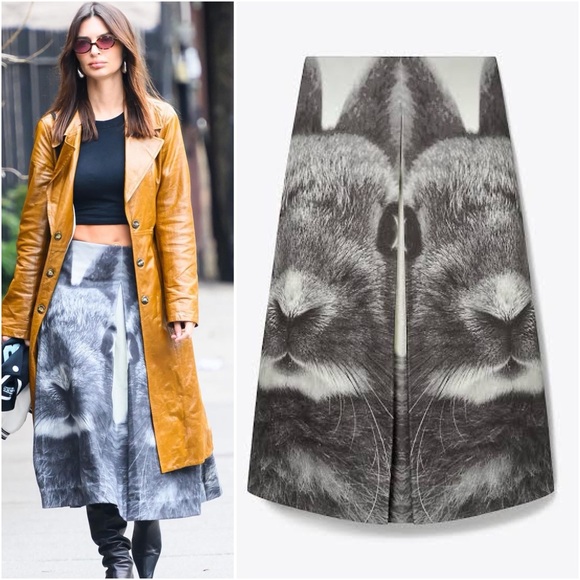 NWT TORY BURCH Rabbit Printed Denim Skirt In Gray Rabbit Portrait $698 8 - Picture 1 of 9
